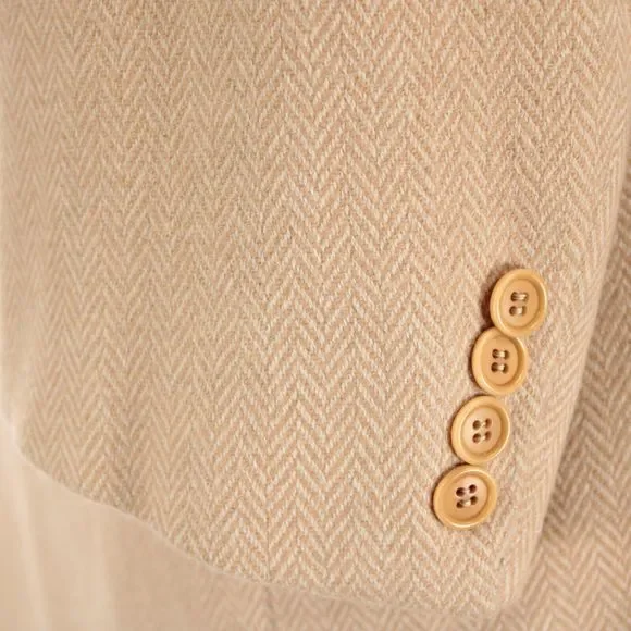 Kiton Sport Coat Size 54R 44R US in Tan & Cream Herringbone 100% Guanaco - Picture 3 of 8